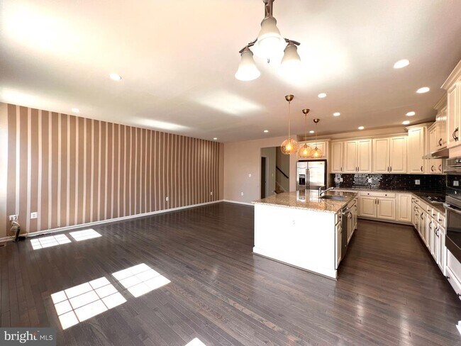 Building Photo - 23480 Logans Ridge Terrace