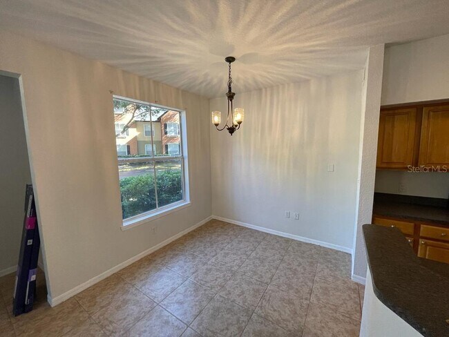 Building Photo - 6033 Westgate Dr