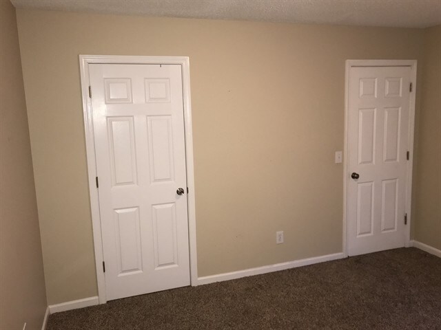 Building Photo - 2902 Edgefield Ct SW