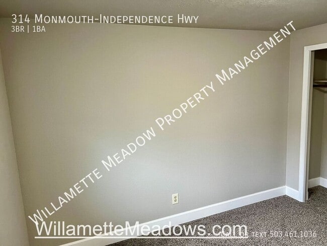 Building Photo - 314 Monmouth Independence Hwy