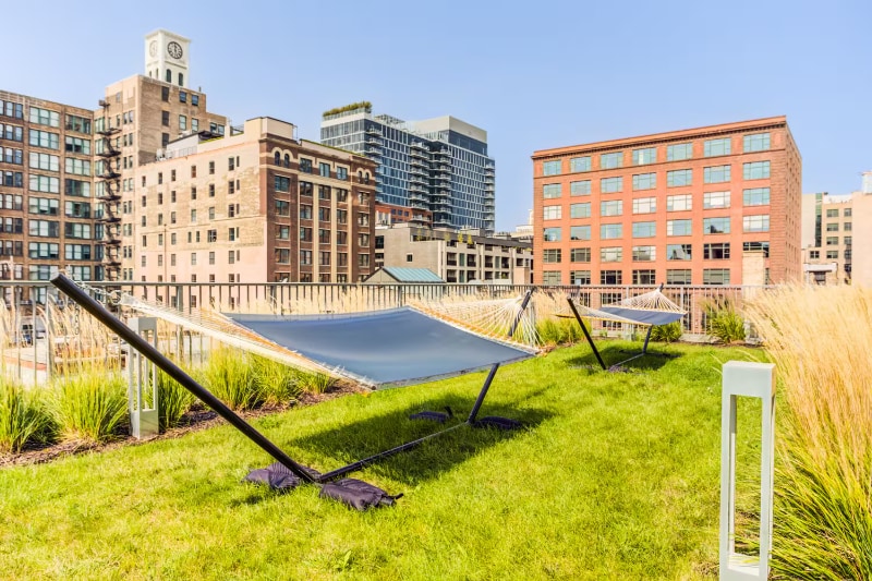 Building Photo - 413 S Halsted St