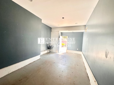 Building Photo - Move-In Ready 3 Bed Home | New Floors, Big...