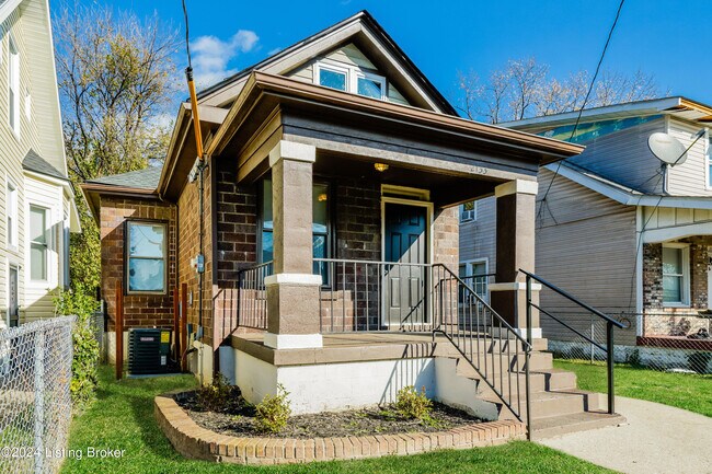 Building Photo - 2133 W Lee St