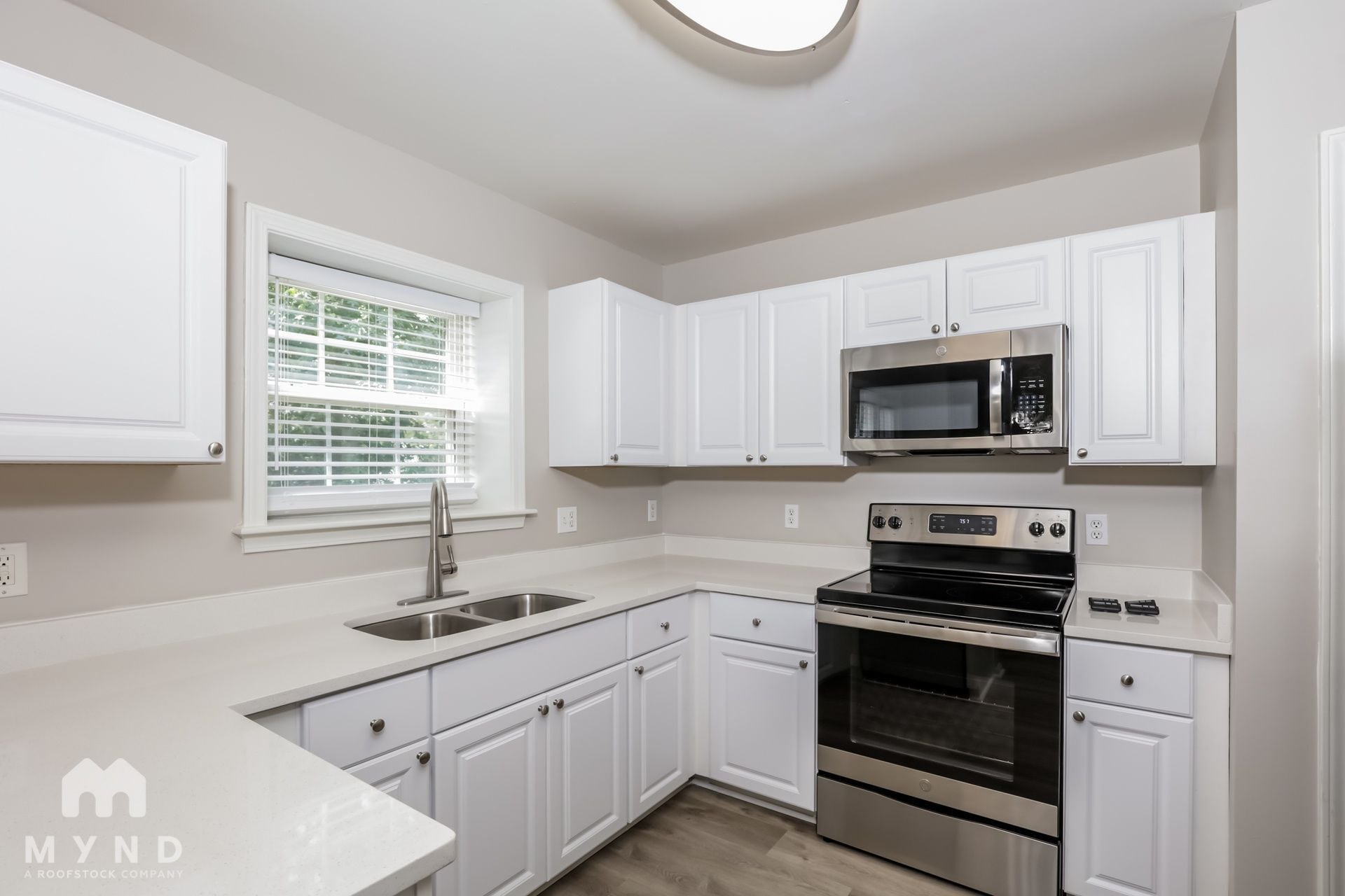 Building Photo - 5400 Alafia Ct
