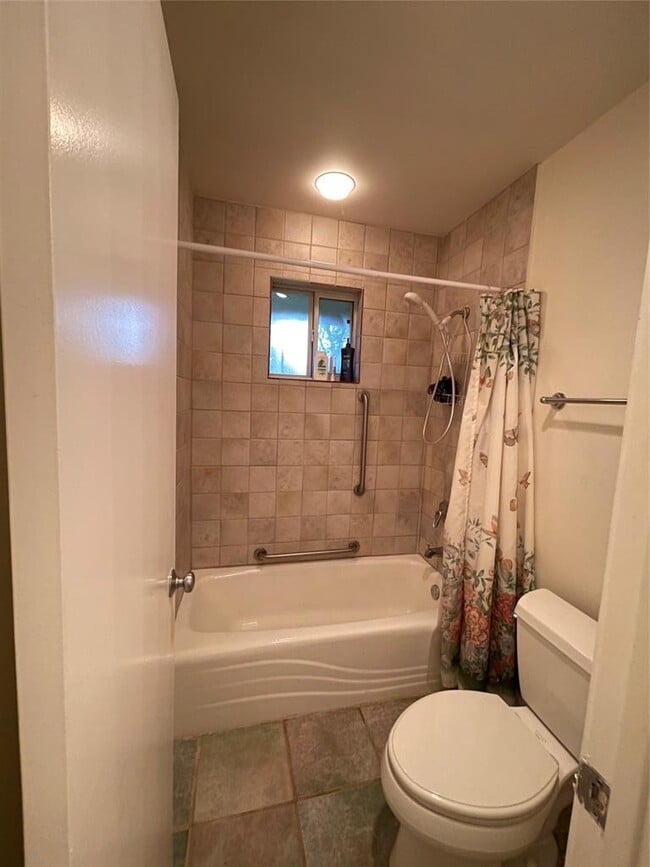 Building Photo - 603 Greenfield Cove