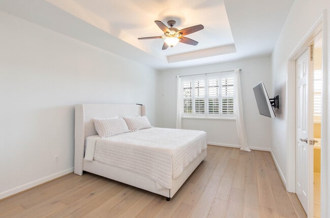 Building Photo - 10349 Wellington Parc Dr