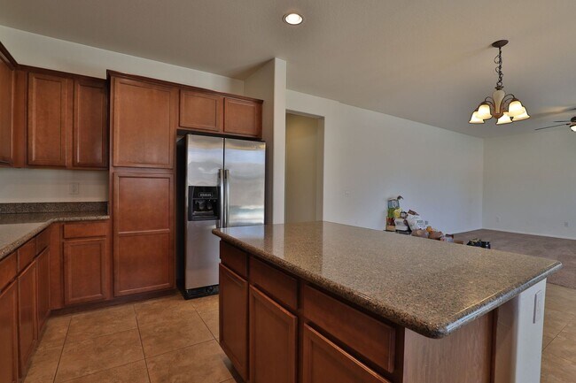 Building Photo - Heart of Queen Creek 5 bed/3 bath Home w/ ...