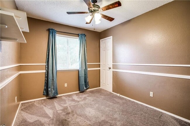 Building Photo - Beautiful Three Bedroom Home in Fort Worth!