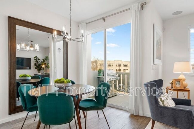 Building Photo - 2957 Nimes Ln