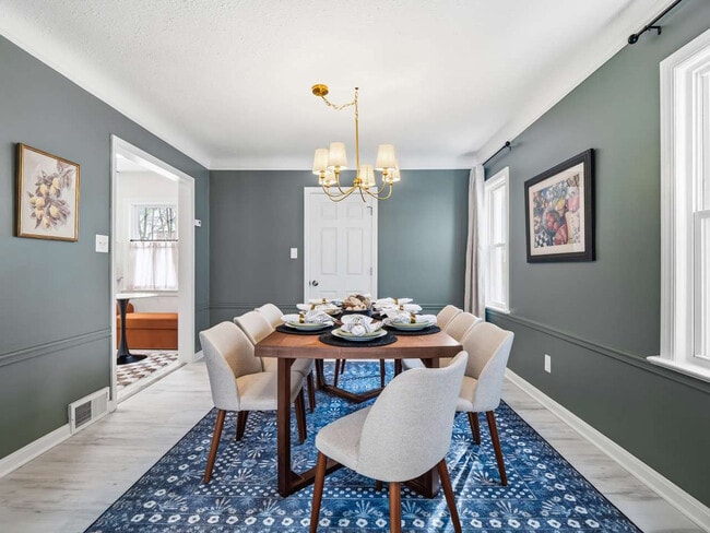 Building Photo - 3746 Northwood Rd