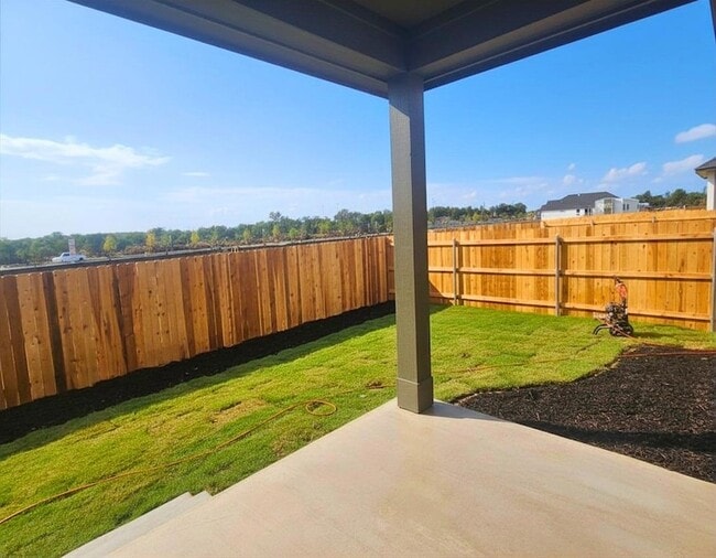 Building Photo - 401 Darley Oak Dr