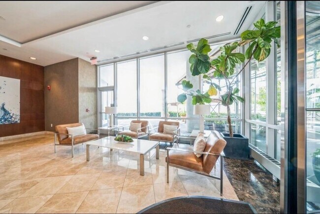 Building Photo - 2 2nd St