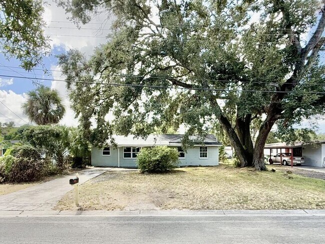 Primary Photo - 4611 E 24th Ave