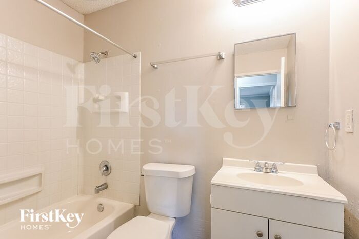 Building Photo - 2592 Seascape Ct