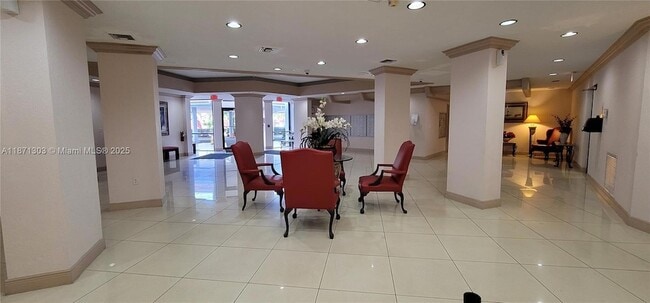 Building Photo - 1300 NE Miami Gardens Dr