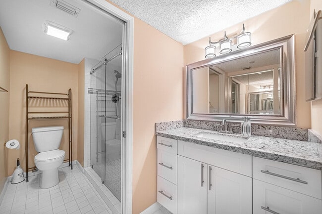 Building Photo - 901 SW 141st Ave