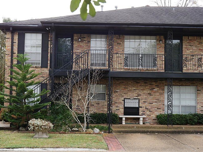 Primary Photo - 1500 Woodhead St