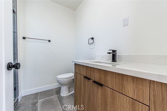 Building Photo - 1332 Tamarind Ave