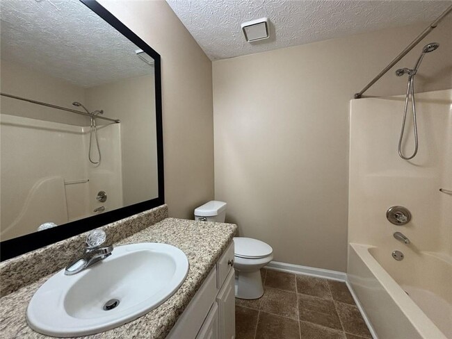 Building Photo - 3410 Camens Ct NE