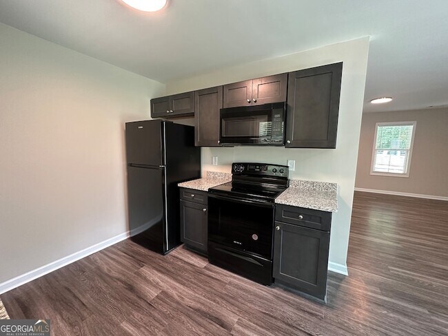 Building Photo - 24 Mill Stream Ct