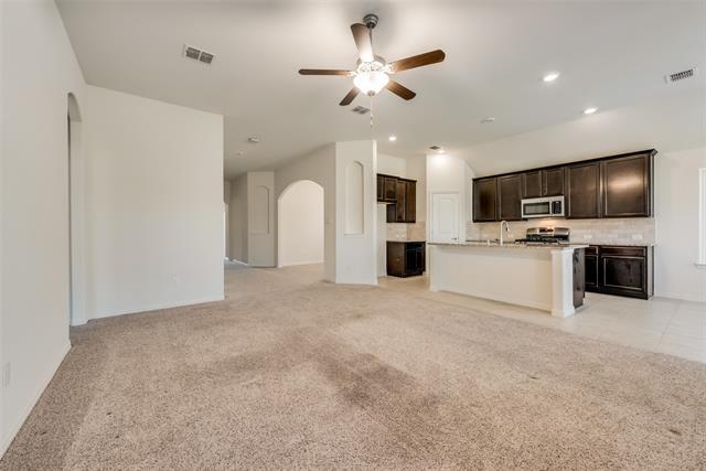 Building Photo - 828 Skytop Dr
