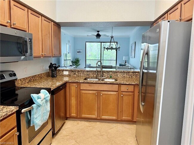 Building Photo - 9715 Acqua Ct