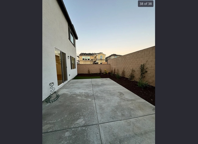 Building Photo - 36996 Camino Spgs Ave
