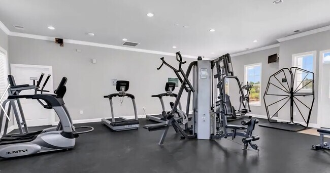 Building Photo - Beautiful 2 Bed / 2 Bath Furnished Condo A...