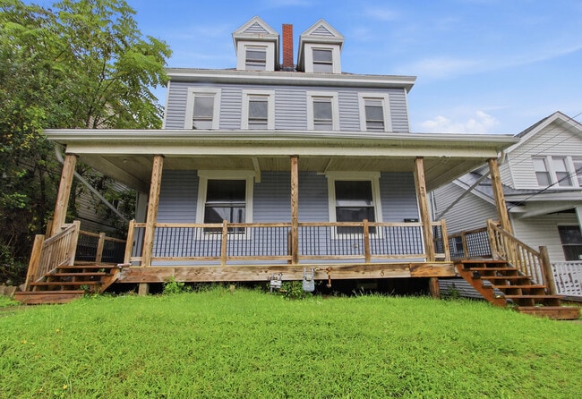 Building Photo - 29 E Orchard Ave
