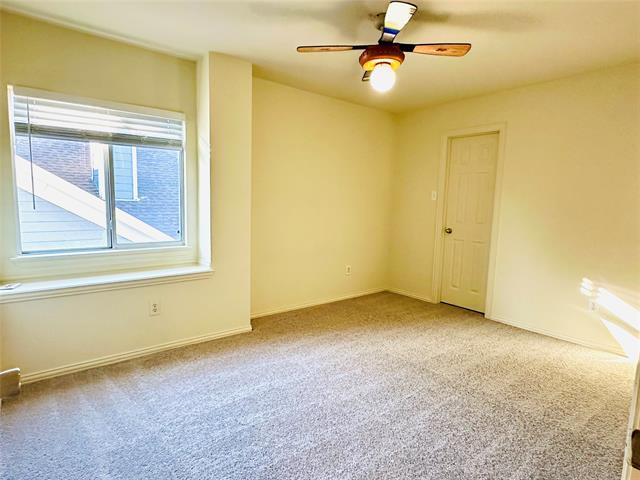 Building Photo - 10410 Cedar Lake Dr