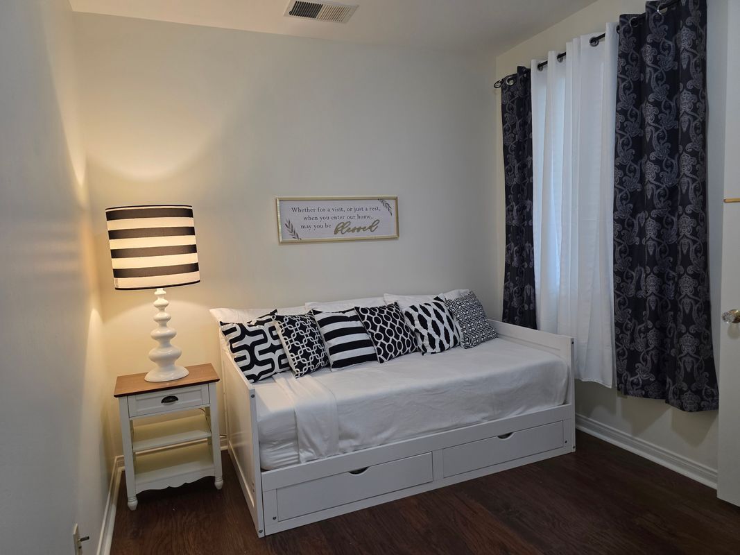 Building Photo - 10403 Coconut Grove Ct