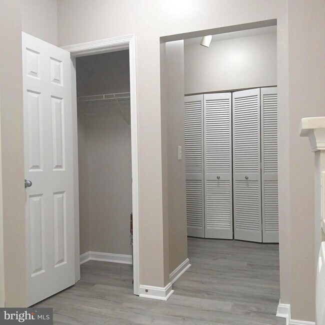 Building Photo - 11320 Aristotle Dr