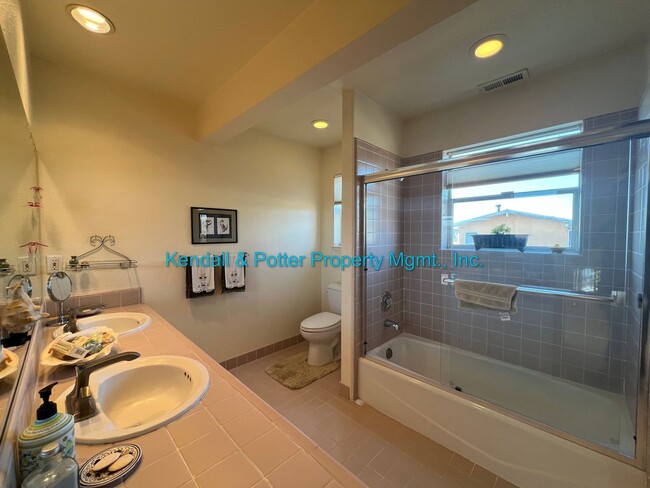 Building Photo - Ocean Views in Seacliff – Furnished 4BR/3B...