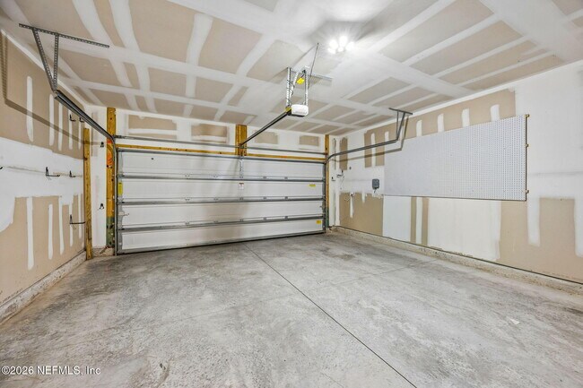 Building Photo - 3528 Cunningham Rd