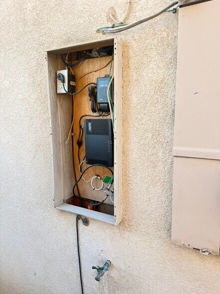 Building Photo - 15866 Barrel Cactus Ln