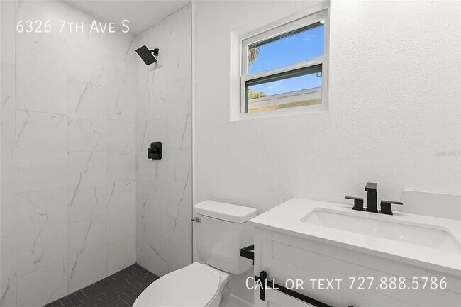 Building Photo - 6326 7th Ave S