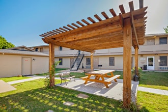 Building Photo - 1513 Santa Fe Dr