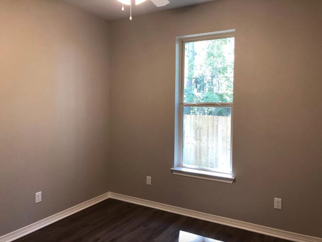 Building Photo - 2911 Meadow Brook Trl