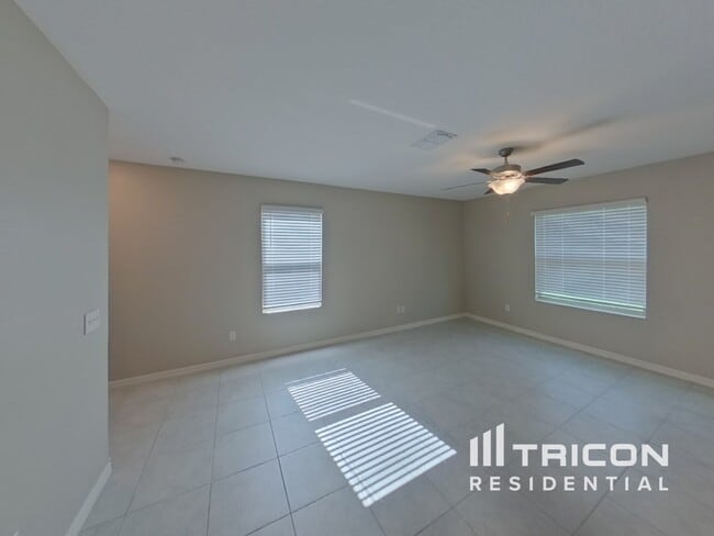 Building Photo - 13335 Willow Bluestar Lp