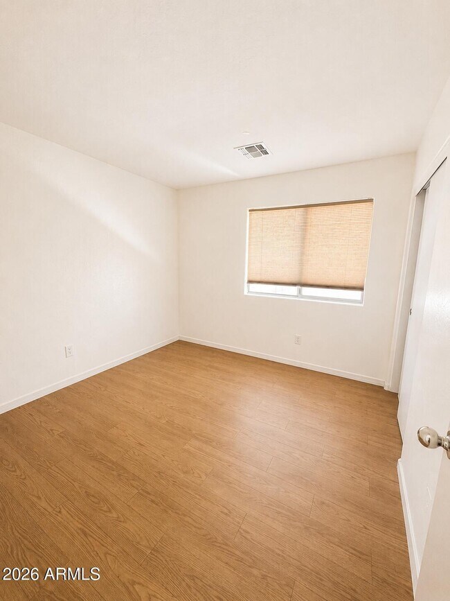 Building Photo - 25776 W Winslow Ave