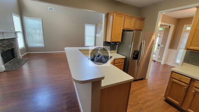 Building Photo - 223 Elmbrook Ln