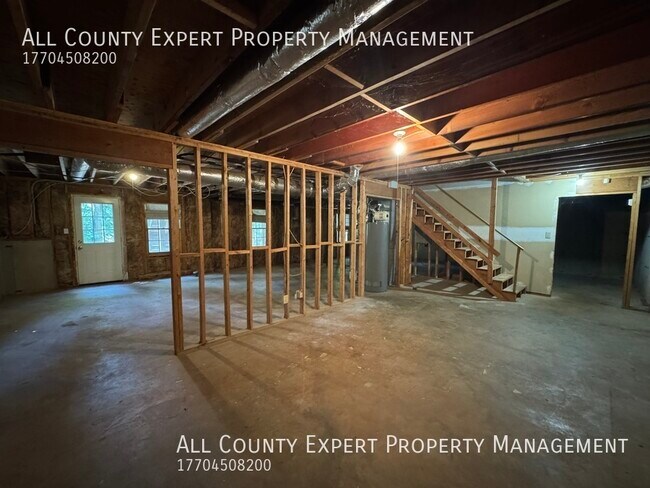 Building Photo - 11820 Highland Colony Dr