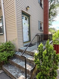 Building Photo - 112 Shepherd Ave