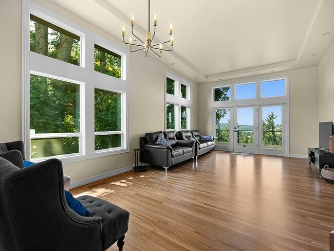 Building Photo - 129 Deerbrook Dr