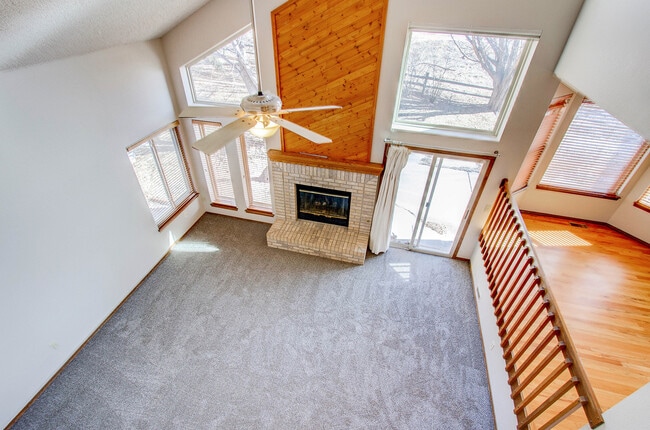 Building Photo - Spacious 4BR Home in Gleneagle!!!