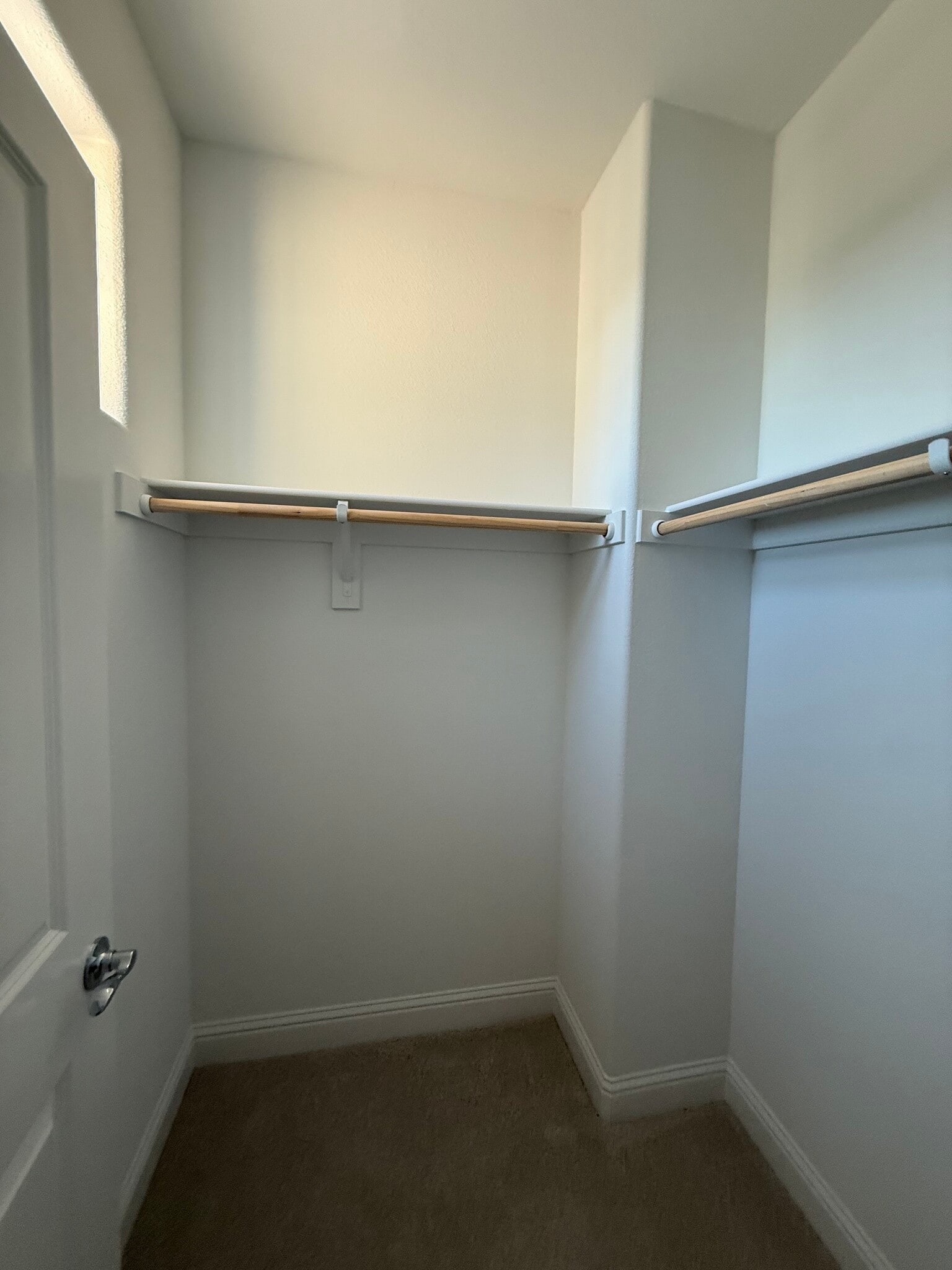 Building Photo - 3921 Mirecourt Cir