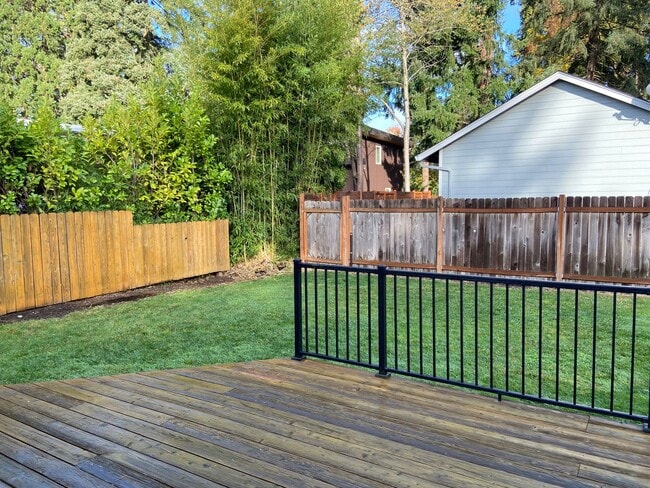 Building Photo - 355irv