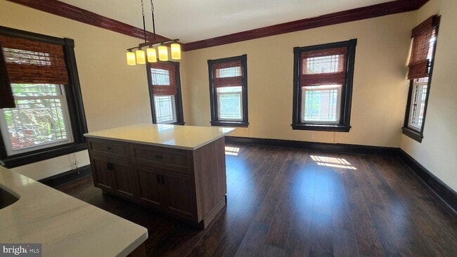 Building Photo - 178 Brunswick Ave