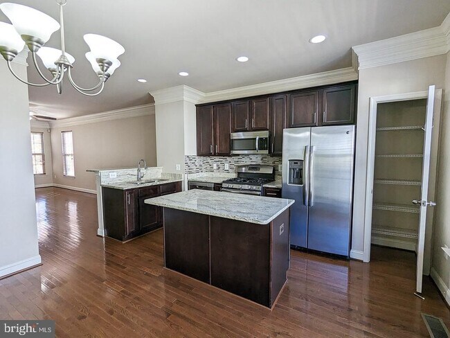 Building Photo - 4442 Potomac Highlands Cir