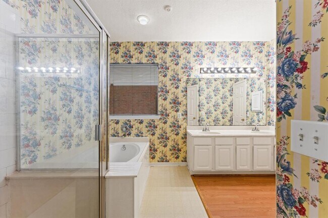 Building Photo - 12214 Elk Meadow Dr